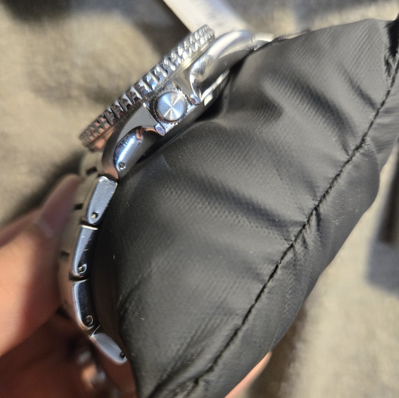 Seiko 5 Sports Automatic Diver Champaign Dial - Picture 4 of 7